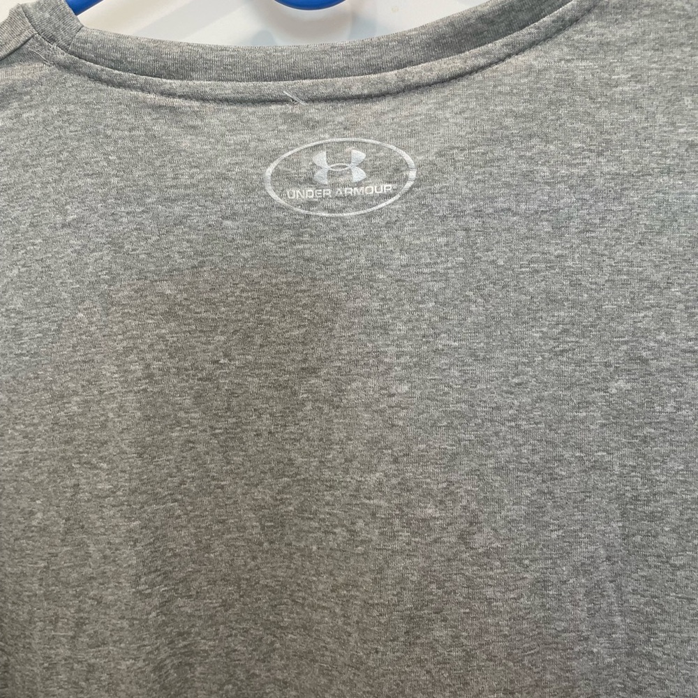 COPY - New gray men’s Under Armour t-shirt. - Picture 3 of 4
